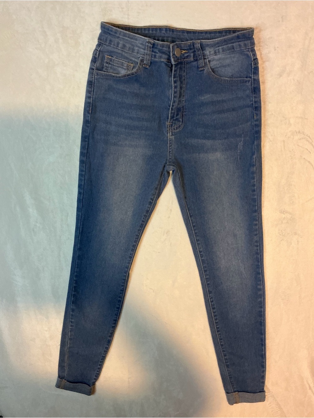 SHEIN Women's Skinny Jeans in Medium Blue Wash